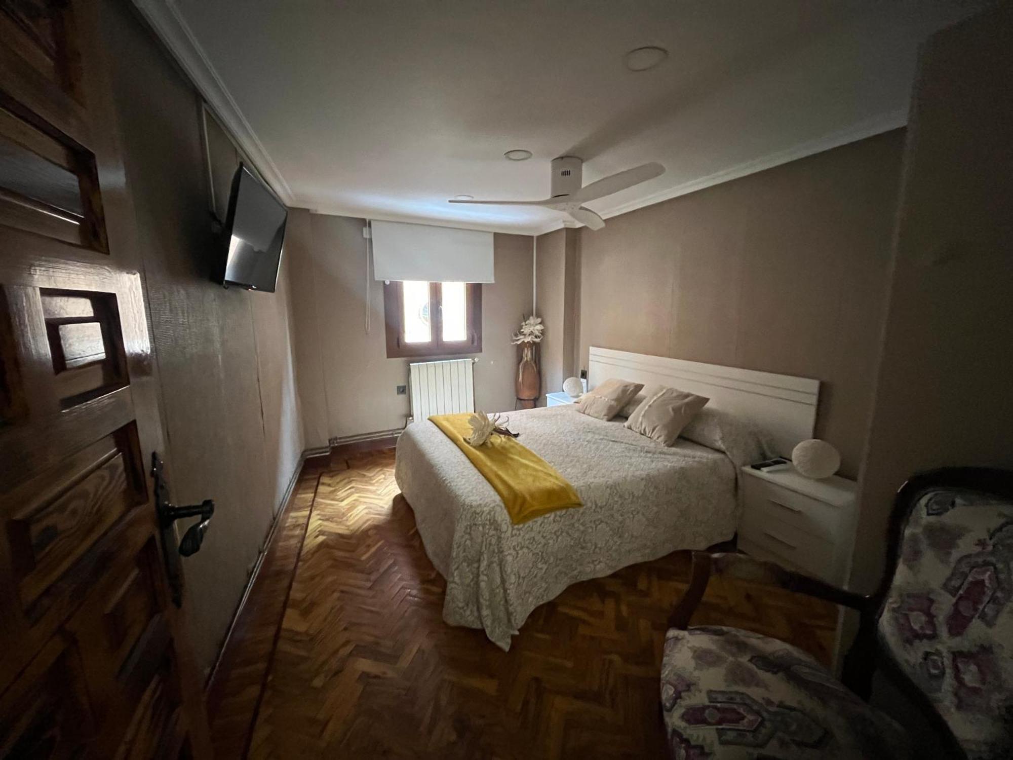 Casa Zurradores Тудела Экстерьер фото